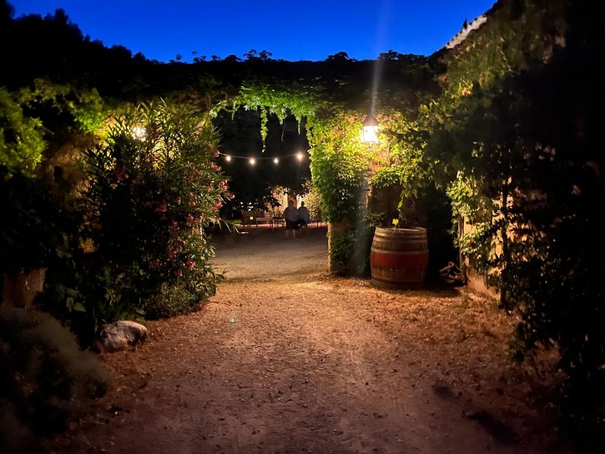 Domaine Faverot Maubec  エクステリア 写真